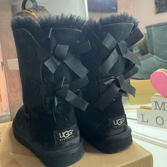 BAILEY UGG BOOTS - Picture 1 of 5